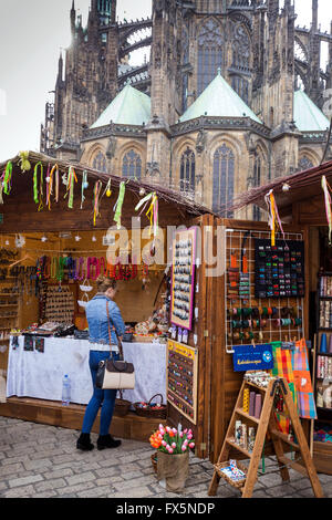 Marché de Pâques au château de Prague, Prague, République Tchèque, Europe Banque D'Images