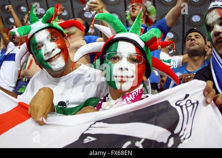 Kiev, UKRAINE - Juillet 1, 2012 : l'équipe d'Italie partisans montrer leur soutien pendant l'UEFA EURO 2012 fina Championnat Banque D'Images