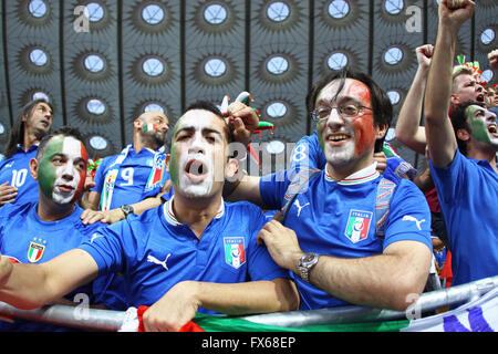 Kiev, UKRAINE - Juillet 1, 2012 : l'équipe d'Italie partisans montrer leur soutien pendant l'UEFA EURO 2012 fina Championnat Banque D'Images