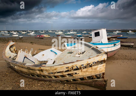Brin bateaux au port de Sancti Petri, Chiclana de la Frontera, province de Cadiz Cadiz, Andalousie Espagne. L'Europe Banque D'Images