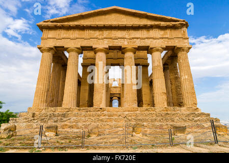 Temple dorique grec, Concordia 430 C. Chr., antiquité, Vallée des Temples, Valle dei Templi, Agrigento, Akragas, Sicile, Italie Banque D'Images