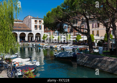 Vieux Port (Porto Vecchio) à Desenzano del Garda, Lombardie, Italie Banque D'Images