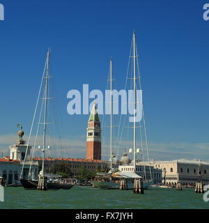 Yachts Sea Dragon et Adèle à Venise Banque D'Images