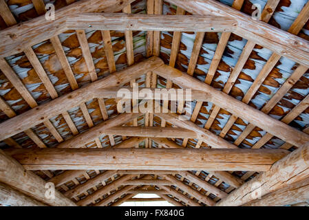 Construction en bois, toiture étonnante en Allemagne Banque D'Images