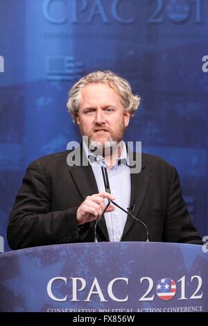 Commentateur et éditeur conservateur Andrew Breitbart traite de l'Union conservatrice américaine annuelle conférence CPAC le 10 février 2012 à Washington, DC.. Banque D'Images