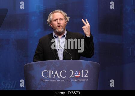 Commentateur et éditeur conservateur Andrew Breitbart traite de l'Union conservatrice américaine annuelle conférence CPAC le 10 février 2012 à Washington, DC.. Banque D'Images