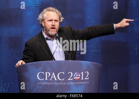 Commentateur et éditeur conservateur Andrew Breitbart traite de l'Union conservatrice américaine annuelle conférence CPAC le 10 février 2012 à Washington, DC.. Banque D'Images