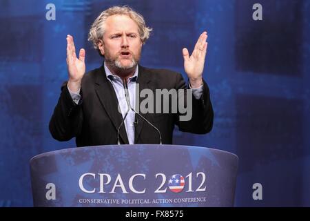 Commentateur et éditeur conservateur Andrew Breitbart traite de l'Union conservatrice américaine annuelle conférence CPAC le 10 février 2012 à Washington, DC.. Banque D'Images