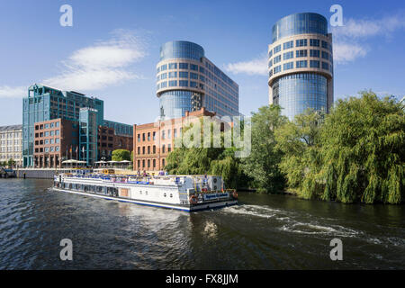 Spree, Alt Moabit , Hôtel Abion, ancienne laiterie Bolle, ministère fédéral de l'intérieur , Berlin, Allemagne Banque D'Images