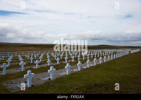 Cimetière argentin à Darwin dans les îles Falkland. Banque D'Images