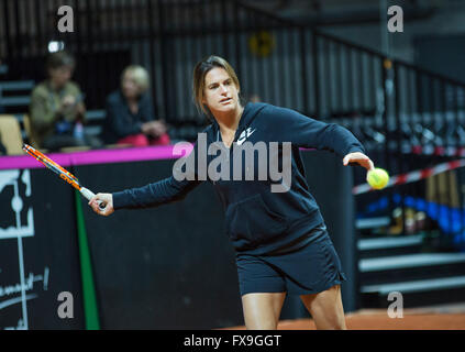 2016, 12 avril, Arena, Loire, TrŽlaz France-Netherlands FedCup, demi-finale, le capitaine français Amelie Mauresmo/Tennisimages:Photo Henk Koster Banque D'Images