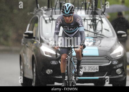 Eibar, Espagne, le 9 avril 2016 Sébastien Henao au cours du temps, procès contre Eibar - Andrézieux-bouthéon du Tour du Pays Basque Banque D'Images