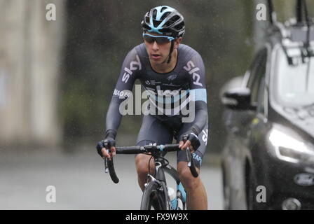 Eibar, Espagne, le 9 avril 2016 Sébastien Henao au cours du temps, procès contre Eibar - Andrézieux-bouthéon du Tour du Pays Basque Banque D'Images