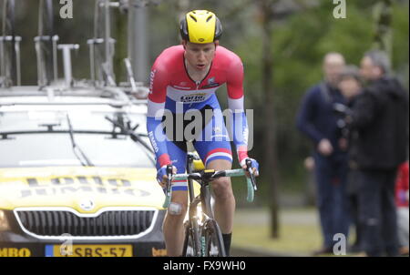 Eibar, Espagne, le 9 avril, 2016 Wilco Kelderman pendant le contre-la-montre contre Eibar - Andrézieux-bouthéon du Tour du Pays Basque Banque D'Images