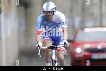 Eibar, Espagne, le 9 avril 2016 Thibault Pinot au cours du temps, procès contre Eibar - Andrézieux-bouthéon du Tour du Pays Basque Banque D'Images