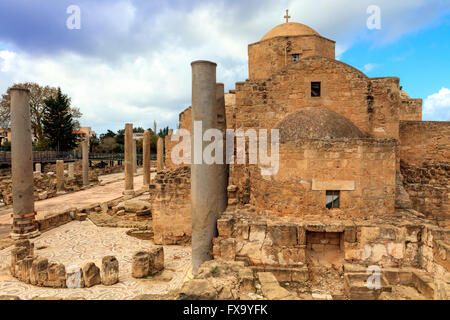 L'eglise Panagia Chrysopolitissa a été construit au 13ème siècle sur les ruines de la plus grande basilique byzantine précoce. Banque D'Images