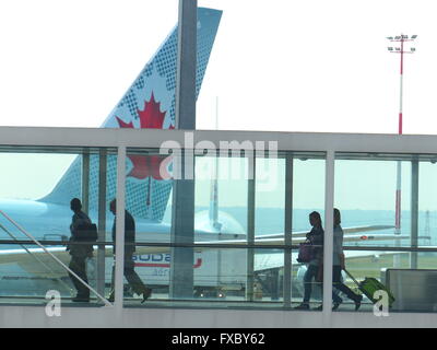 Air Canada à l'aéroport international Charles de Gaulle Banque D'Images