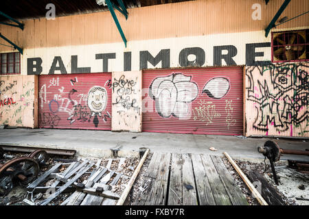 Station de chemin de fer abandonnées, à Baltimore, Maryland. Banque D'Images