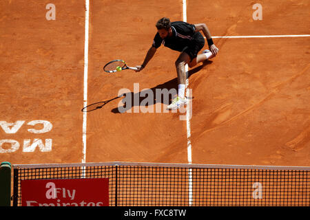 Monte Carlo, Monaco. 14 avr, 2016. Monte Carlo Rolex Masters : Benoit Paire en action contre Andy Murray au Masters de Monte Carlo troisième-match. © Plus Sport Action/Alamy Live News Banque D'Images