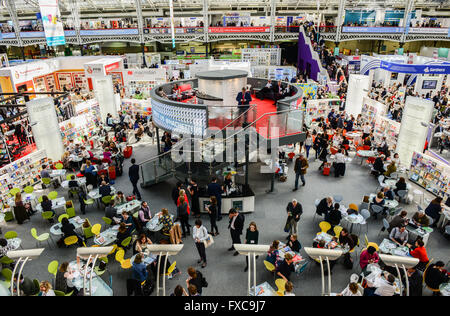 Londres, Royaume-Uni. 13 avr, 2016. La foire du livre de Londres, Kensington Olympia (Londres) ; 13 Avril 2016 Crédit : Antonio Pagano/Alamy Live News Banque D'Images