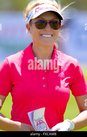 13 avril 2016 - Natalie Gulbis sourit pendant le premier tour de la Lotte Championship présenté par Hershey à Ko Olina Golf Club à Kapolei, HI Banque D'Images