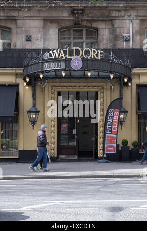 L'hôtel Waldorf sur Aldwych à Covent Garden dans le West End de Londres Banque D'Images