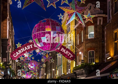 Les lumières de Noël sur Carnaby Street dans le West End de Londres, Londres, Royaume-Uni Banque D'Images