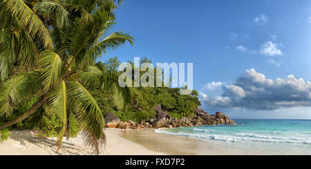 Vue panoramique de l'anse georgette dans l'île de Praslin Seychelles Banque D'Images