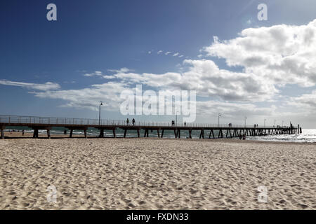 Jetée sur la plage de Glenelg, Adelaide, Australie du Sud, Australie. Banque D'Images