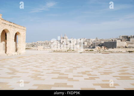 Une photo de l'intérieur du fort sur l'île Manoel, Malte, qui a coûté 30 millions d'euros pour restaurer, mais reste fermé au public. Banque D'Images