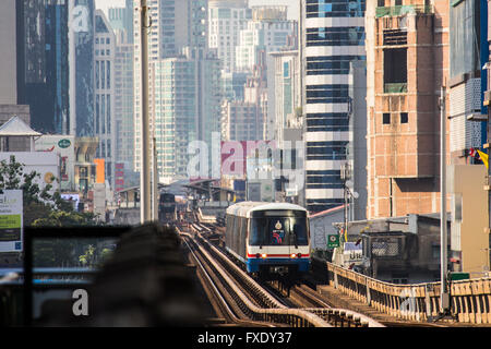 BTS Skytrain de Bangkok, Thaïlande Banque D'Images