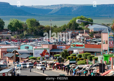 Scène de rue, Moshoeshoe Road, East CBD, Maseru, Lesotho Banque D'Images