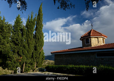TURQUIE Antakya, Musa Dagh, village arménien Vakifli, église arménienne, environ 4000 villageois arméniens de sept villages ont fui pendant le génocide 1915 pendant la première guerre mondiale sur la montagne de 1355 mètres Musa Dagh et ont lutté pendant 40 jours contre la déportation par les ottomans , Beaucoup d'Arméniens sont morts dans la bataille et la faim, mais à la fin les survivants ont été évacués par les navires de guerre français, beaucoup où s'est réinstallée à Anjar au Liban, l'auteur autrichien Franz Werfel a publié 1933 le roman "les quarante jours de Musa Dagh" sur cet incident historique et le génocide Banque D'Images