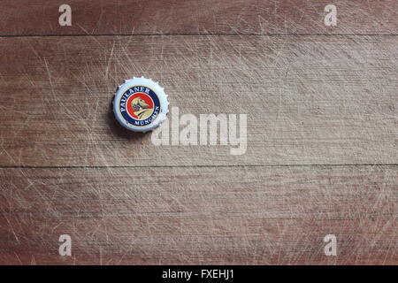 Bouchon de vase sur une Paulaner wood background Banque D'Images