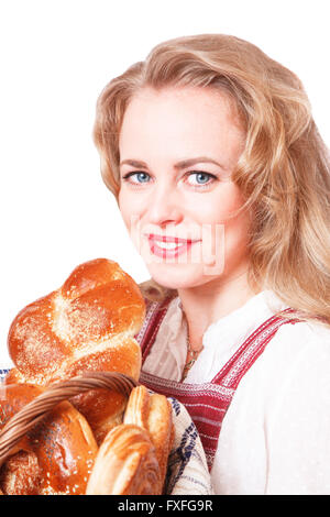 Portrait of cute smiling woman avec des pâtisseries dans ses mains en studio, isolé sur fond blanc Banque D'Images