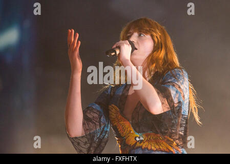 Turin, Italie. 14 avril, 2016. Florence et la machine effectuer à palalpitour le 14 avril 2016 à Turin, Italie Banque D'Images