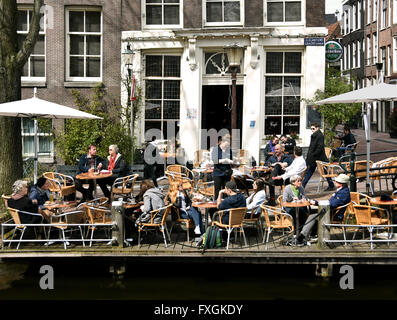 Café 't Smalle Drinken Egelantiersgracht Jordaan Néerlandais Amsterdam pays-Bas Pays-Bas Banque D'Images