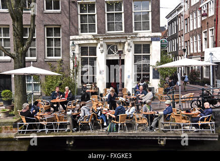 Café 't Smalle Drinken Egelantiersgracht Jordaan Néerlandais Amsterdam pays-Bas Pays-Bas Banque D'Images