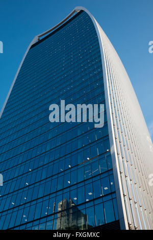 20 Fenchurch Street, l'immeuble à Londres également connu sous le nom de bâtiment talkie walkie. Banque D'Images