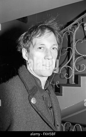 Der amerikanische Acteurs et Actrices David Carradine beim Deutschen Filmball am 16.01.1976 in München, Deutschland 1970 er Jahre. L'acteur américain David Carradine au Deutscher Filmball le 16 janvier 1976 à Munich, Allemagne des années 1970. 24x36 swNegV113 Banque D'Images