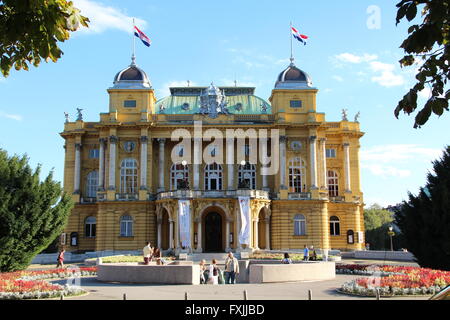 Voir du théâtre national croate, Zagreb, Croatie Banque D'Images