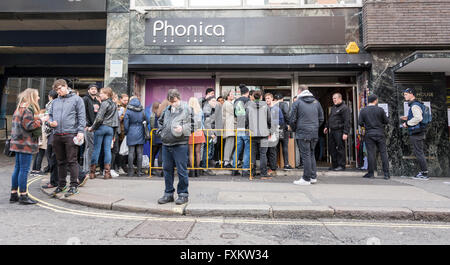 Les Independent Record Store Day à Soho, Londres, Royaume-Uni. Banque D'Images