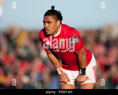 Galway, Irlande. Apr 16, 2016. Francis Saili de Munster en photo au cours de la Guinness PRO12 match de rugby entre Connacht Rugby et de Munster Rugby au Sportsground à Galway, Irlande, 16 avril 2016. Crédit : Andrew Surma/Alamy Live News Banque D'Images