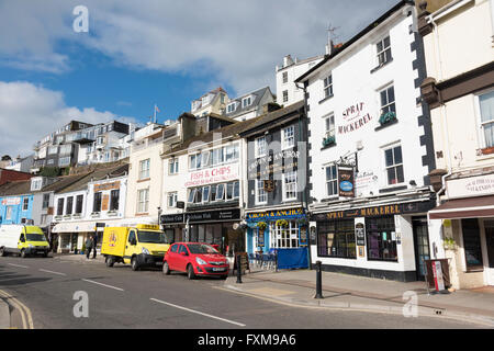 Boutiques et restaurants sur le port de Brixham Devon UK Banque D'Images
