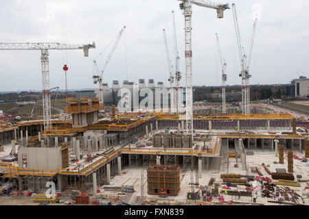 Photo montre la progression des travaux de construction du nouvel hôpital Papworth à Cambridge le 22 mars 2016. Banque D'Images