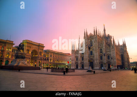 La Cathédrale de Duomo tôt le matin à Milan, Italie Banque D'Images