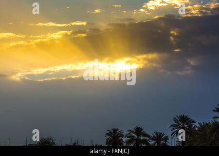 Lever du soleil à Doha Banque D'Images