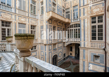 Italie Ligurie Gênes - Via Garibaldi, la Strada Nuova- palais Rolli Palais Nicolosio Lomellino -XV siècle - façade sur cour, la Banque D'Images