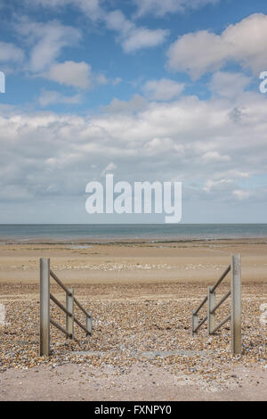 Des mesures pour la plage, la baie Minnis, Birchington, Thanet, dans le Kent, UK Banque D'Images