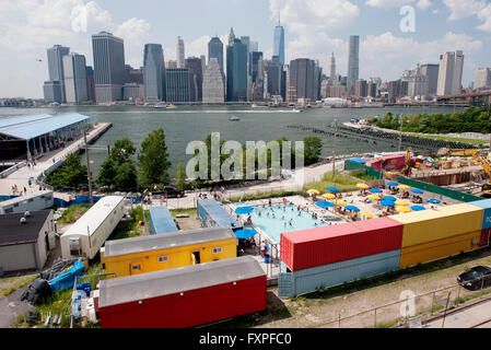 USA, New York, New York, Manhattan vu du pont de Brooklyn Park Banque D'Images